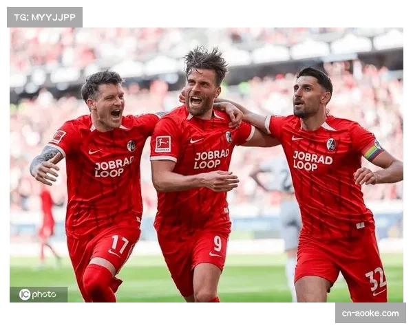 弗赖堡前锋霍勒抓住诺伊尔失误破门，但球队未能守住胜果